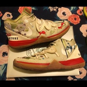 Boys Size 3 Kyrie’s